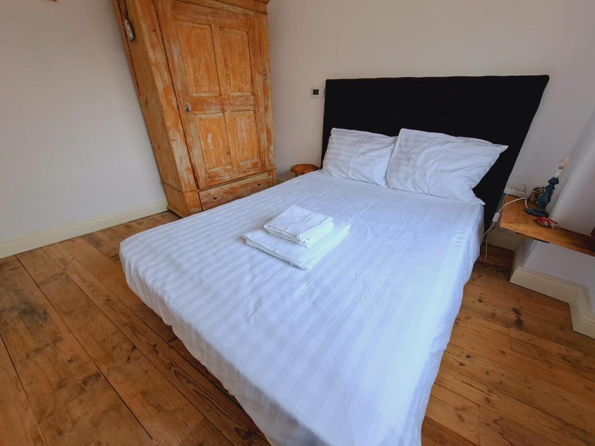 Haus Moselwald - 3 Bedrooms エンキルヒ エクステリア 写真